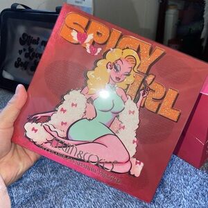 Spicy Girl Eyeshadow Palette